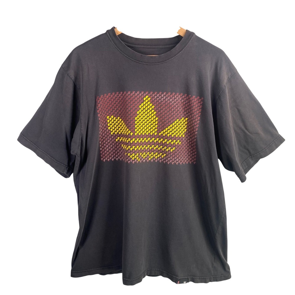 Y2k Adidas Trefoil Graphic T-Shirt‎ Mens XL 2005 Vintage Oversized Streetwear